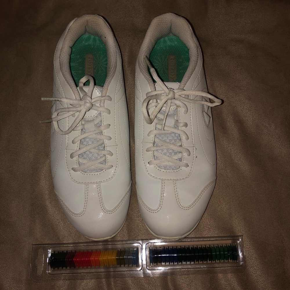 Cheer shoes